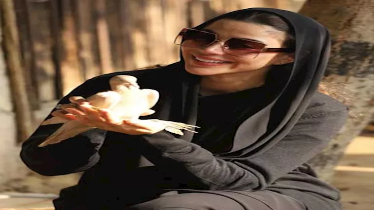 جلسة تصوير جديدة لـ يارا السكري مع “الحمام”