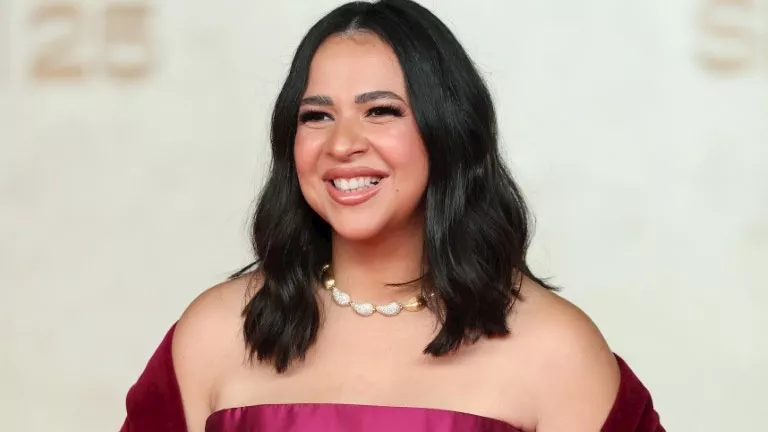 “كان بيئة وكنت مضطرة أرد”.. إيمي سمير غانم ترد على خبيرة موضة انتقدت إ