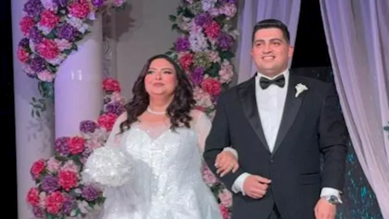 بالصور.. دعاء رجب تحتفل بزفافها وسط أجواء عائلية