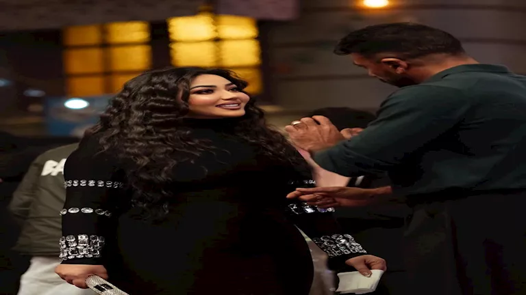 أحمد العوضي ينشر مجموعة صور مع رحمة محسن من كواليس “علي كلاي”