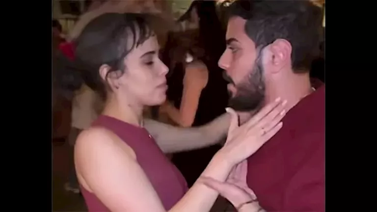 مدرب الرقص ياسين رشدي يهدي نور عمرو دياب أغنيته الجديدة