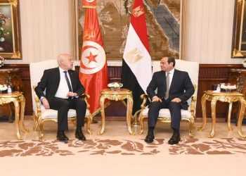 الرئيس السيسي يلتقي نظيره التونسي على هامش القمة العربية بجدة