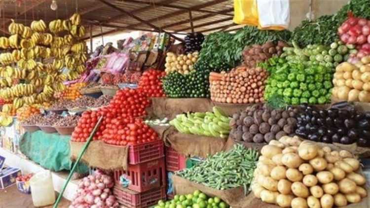 5.5 جنيه لكيلو الطماطم.. أسعار الخضروات والفاكهة في سوق العبور اليوم