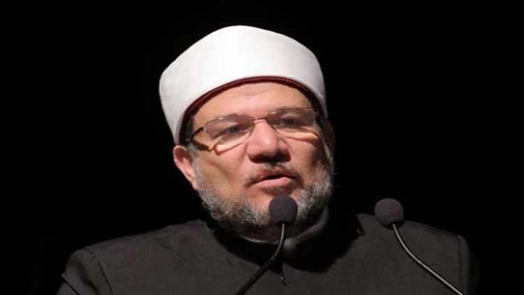 وزير الأوقاف يشارك في دعوة الصلاة على النبي بمسجد الإمام الحسين