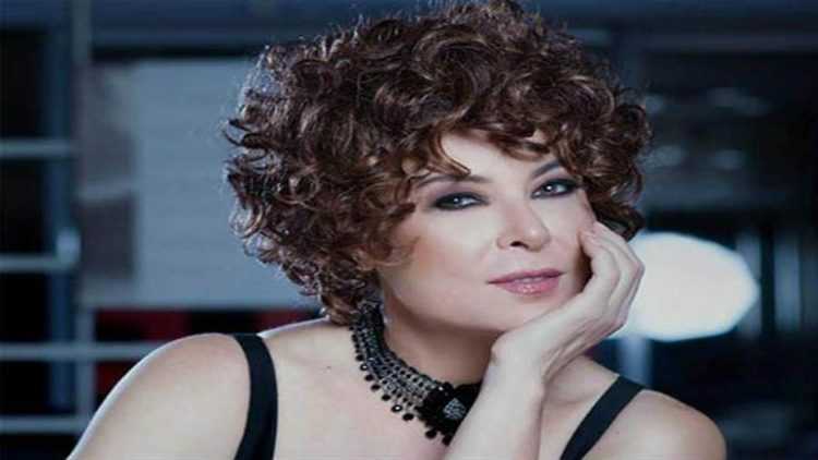 أنوشكا لـ عادل إمام: “هتفضل طول عمرك كبيرنا”