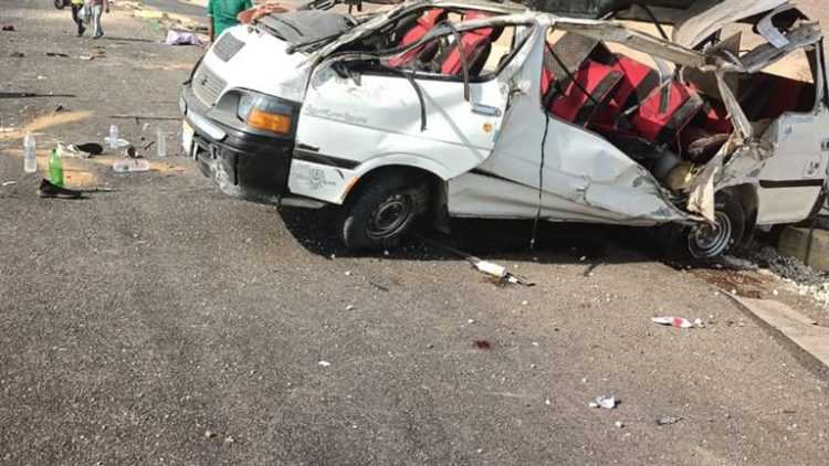 12 مصابًا.. ننشر أسماء ضحايا “ميكروباص قنا الجديدة”
