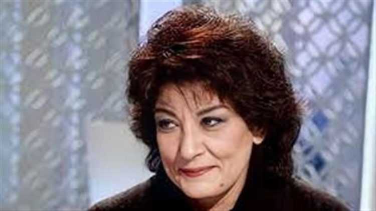 سماح أنورلـ عادل إمام: “بحبك أوي وليك فينا كتير”