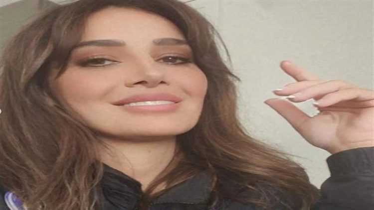 حلا شيحة توجه رسالة لوالدتها: “أول منزل مصر هاخدك أحلي حضن”