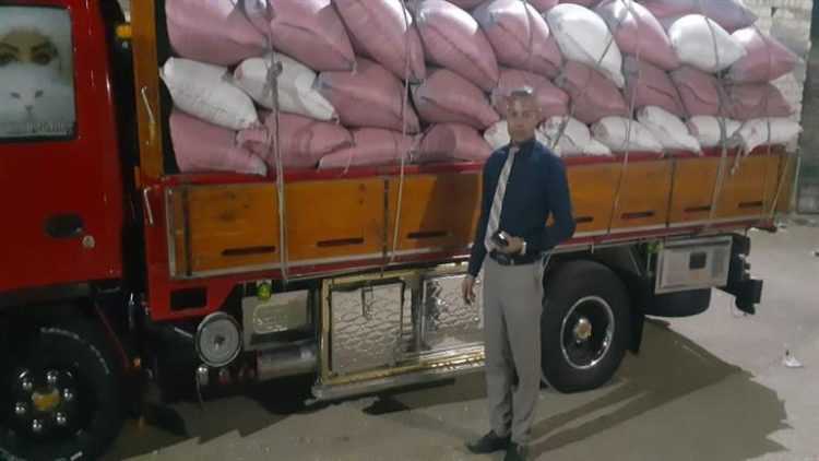 ضبط 100 طن قمح محلي داخل 4 مخازن قبل بيعها بالسوق السوداء في أسيوط