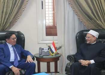 سفير كازاخستان يوجِّه دعوة للمفتي لافتتاح مسجد “الظاهر بيبرس” بالقاهرة