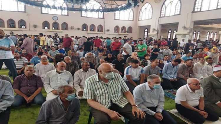 استجابة لدعوة الأوقاف.. الصلاة على النبي تهز مساجد بورسعيد – صور