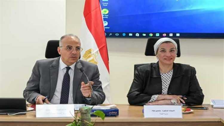 وزيرا البيئة والري يناقشان جهود تطبيق مفهوم الاقتصاد الأزرق في مصر