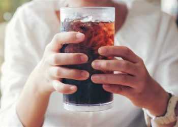 احذر.. مادة تؤدي إلى ترسب الدهون أكثر من السكر