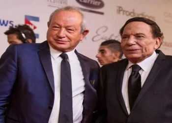 ساويرس يكشف تفاصيل زيارته للزعيم عادل إمام وتطورات حالته الصحية