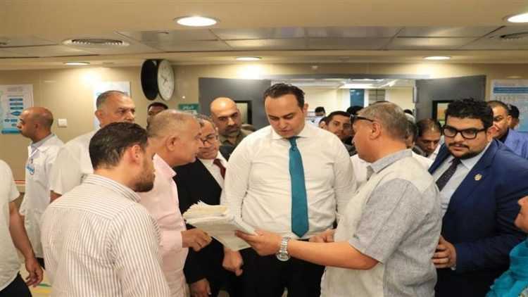 رئيس الرعاية الصحية يطمئن على الخدمة المقدمة للمواطنين بمجمع الإسماعيلية