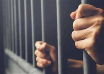 السجن سنة لمتهم بحيازة سلاح ناري في مدينة نصر