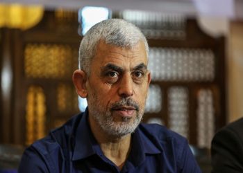 داخل نفق المقاومة.. ماذا دار في لقاء السنوار و الأسرى الإسرائيليين؟