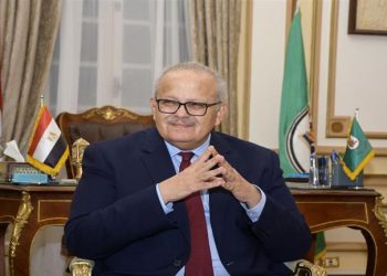 جامعة القاهرة تطلق مبادرة “قصرى للأبحاث المشتركة” لخريجي قصر العيني