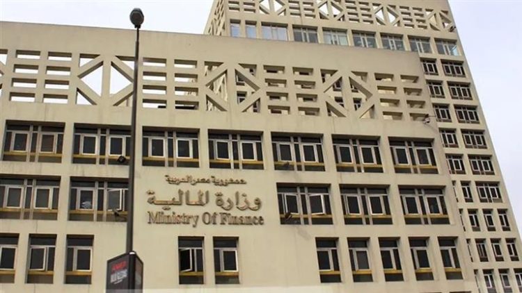 أكثر من نصف تريليون جنيه.. مصروفات الحكومة تقفز 92% في شهرين بسبب الفوائد