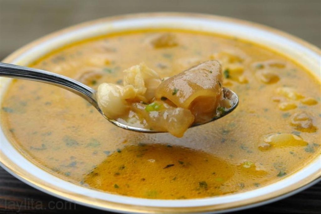 مفأجاة.. هذا ما يحدث لجسمك عند تناول شوربة الكوارع – 7 تأثيرات غير متوقعة