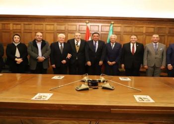 “تجارية الإسكندرية” تستقبل رئيس غرفة بنغازي لبحث التعاون المشترك (صور)