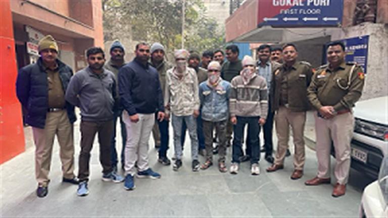 عملية احتيال غريبة.. لن تتوقع ما حدث مع طالب ورد فعل الشرطة