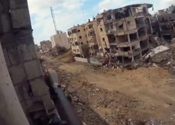 المقاومة تنشر مشاهد جديدة من استهداف مباني يتحصن بها جنود الاحتلال في غزة