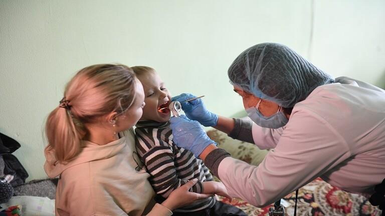 طبيبة تحذر من مخاطر “الزوائد اللحمية” لدى الأطفال