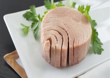 نوع سمك يقي من النوبات القلبية ويخفض الكوليسترول.. اعرف سعره