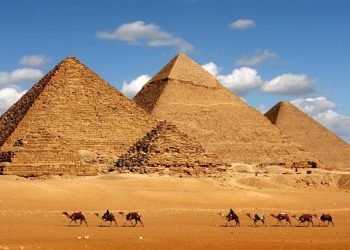 تبليط الهرم الأصغر.. مصطفى وزيري يحسم الجدل ويكشف مفاجأة