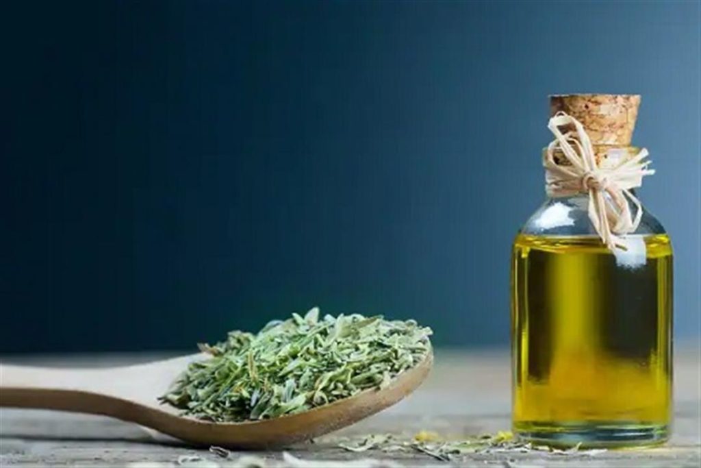 يعالج تقلصات المعدة.. ما لا تعرفه عن مشروب “الزعتر” في رمضان