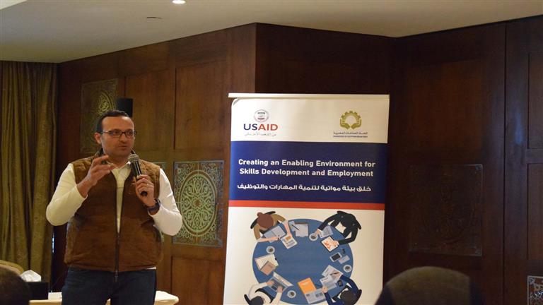 اتحاد الصناعات والوكالة الأمريكية ينظمان برنامج حول مهارات الاتصال في عصر الذكاء الاصطناعي