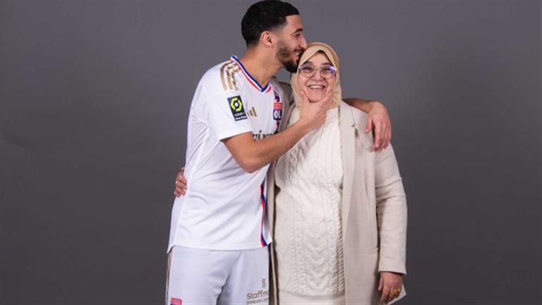 رسميا.. ليون الفرنسي يضم الجزائري سعيد بن رحمة