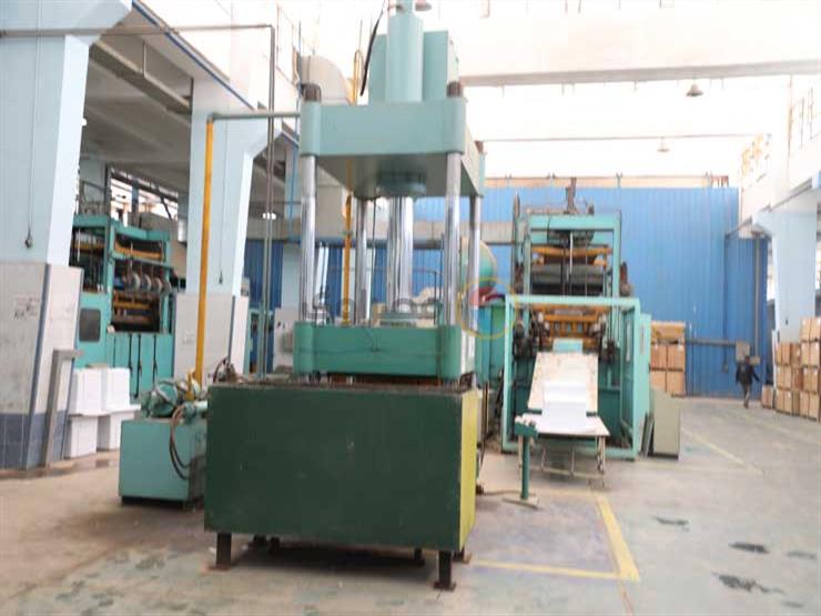 رئيس “مصنع 999 الحربي” يطالب العاملين بالإنتهاء من المشروعات في التوقيتات المحددة