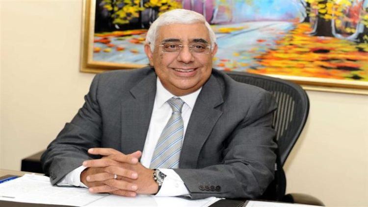 رئيس المصرف المتحد: مرونة سعر الجنيه يشجع تحويلات المصريين ودخول الأجانب