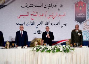 الرئيس السيسي: الشعب يقدر تضحيات رجال القوات المسلحة لحماية مصر
