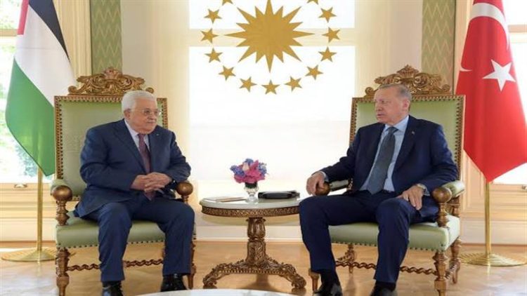 الرئيس الفلسطيني يلتقي نظيره التركي في أنقرة الثلاثاء المقبل