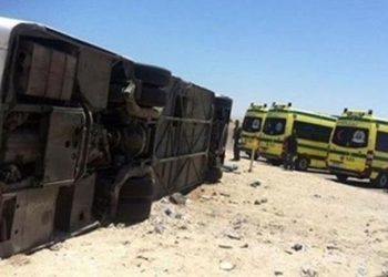 16 مصابًا في انقلاب أتوبيس عمال وسط الزراعات بالشرقية