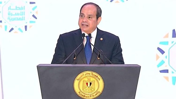 أبرزها الشفافية.. 16 رسالة للسيسي خلال حفل إفطار الأسرة المصرية