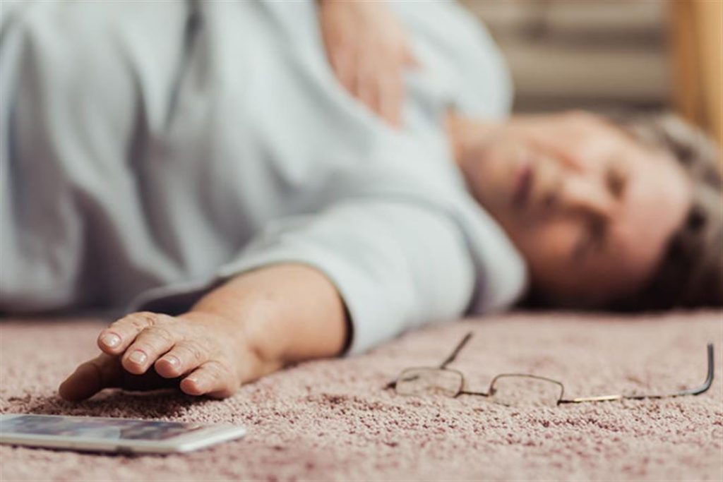 6 نصائح بسيطة تحميك من الإغماء المفاجئ في الحر