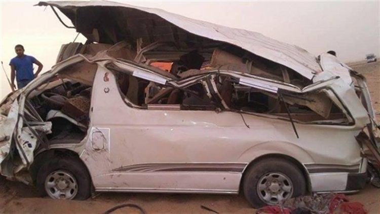 5 مصابين في انقلاب ميكروباص على طريق الضبعة بالبحيرة