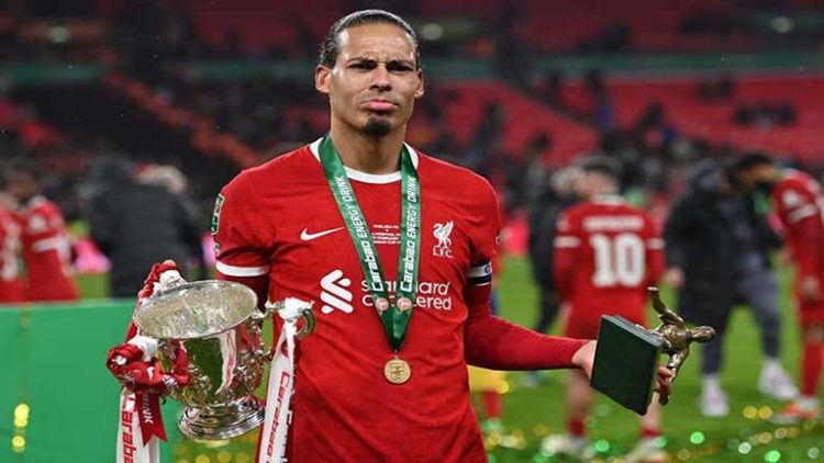 رد مفاجيء من فان دايك على عدم تفاوض ليفربول معه لتجديد عقده