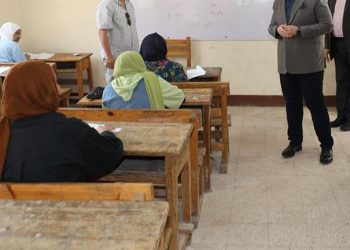 تعليم القاهرة: الإلتزام بتعليمات تقدير درجات الامتحان في مادة اللغة الإنجليزية