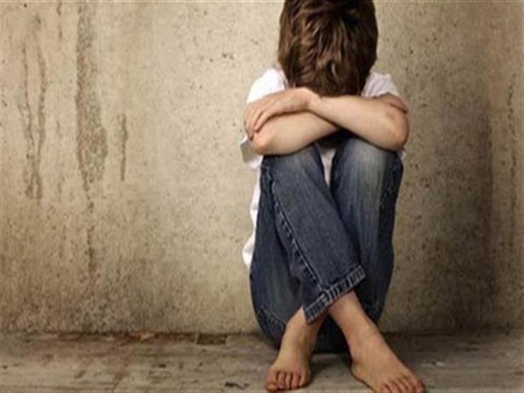 ضبط طفل لاتهامه بهتك عرض 7 من جيرانه في الزاوية الحمراء
