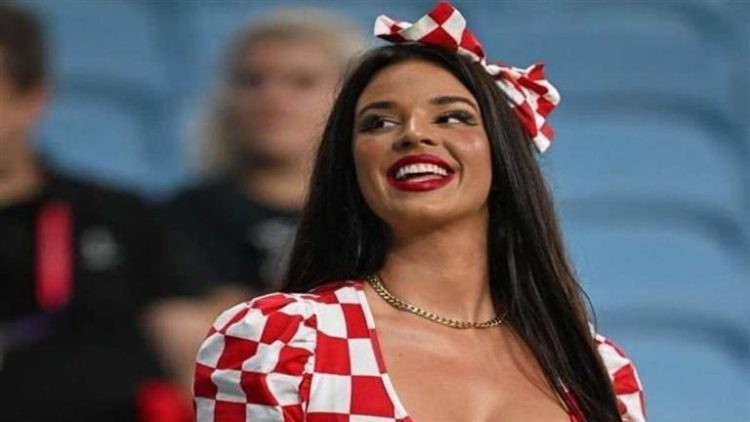 “مستعدون”.. مشجعة كأس العالم تدعم كرواتيا في يورو 2024 (صورة)