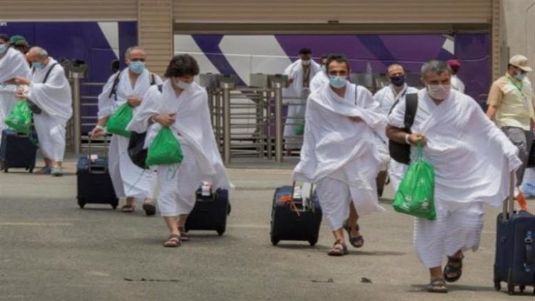 الانتهاء من تفويج 10200 حاج سياحة من مكة المكرمة إلى المدينة المنورة