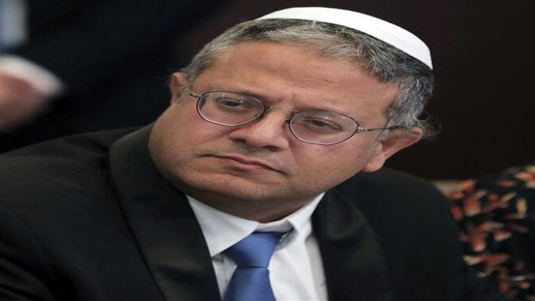 فيديو| بن غفير يقتحم باحات المسجد الأقصى بحماية الشرطة الإسرائيلية