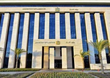 مصدر يكشف أسباب تأخير إصدار نشرة التوظيف نصف الشهرية