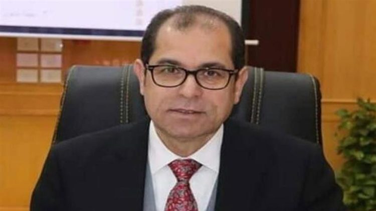 رئيس اللجنة الدينية بمجلس الشيوخ يشيد بموضوع مؤتمر “دور المرأة في بناء الوعي”
