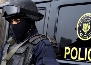 اتهمته مذيعة شهيرة بسرقة مصوغاتها.. قرار عاجل من النيابة بحق سائق بالشيخ زايد
